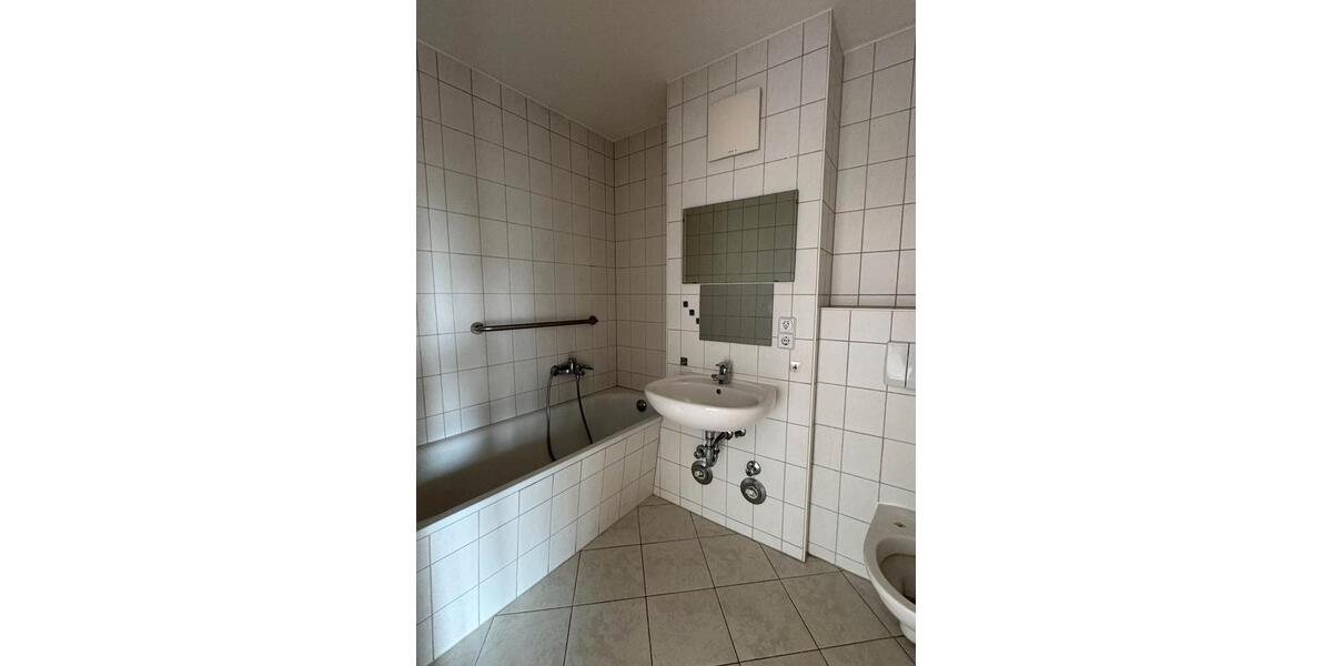 Etagenwohnung Radeberg - 1 Zimmer, 36 m&sup2;, 399&euro; | Angebot:26272336