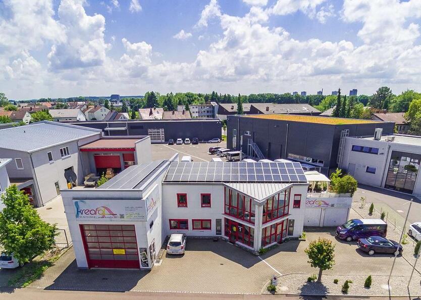 Halle mit modernen Büros (beheizt mit ca. 140 m²) mitten in Neu-Ulm