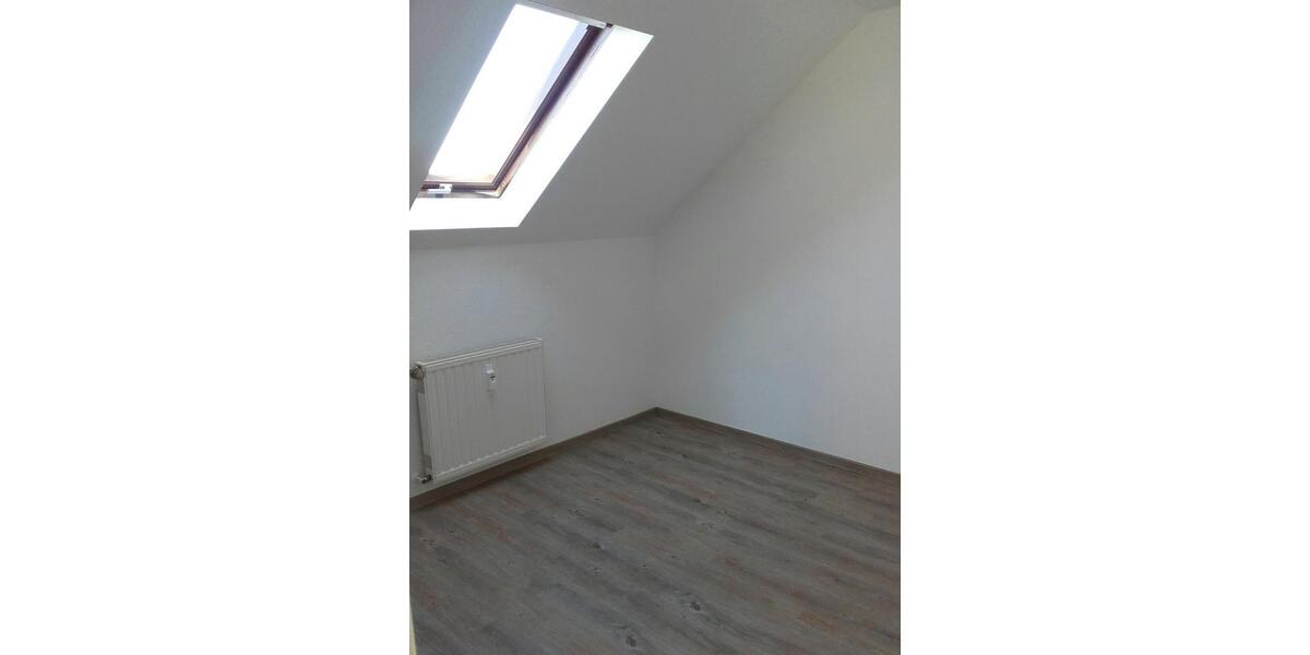 Dachgeschoßwohnung Limbach-Oberfrohna Oberfrohna - 2 Zimmer, 59 m&sup2;, 190&euro; | Angebot:25974134