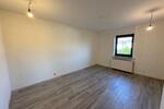 Großzügige 5-Zimmer-Wohnung, 155qm mit Garten und Stellplatz