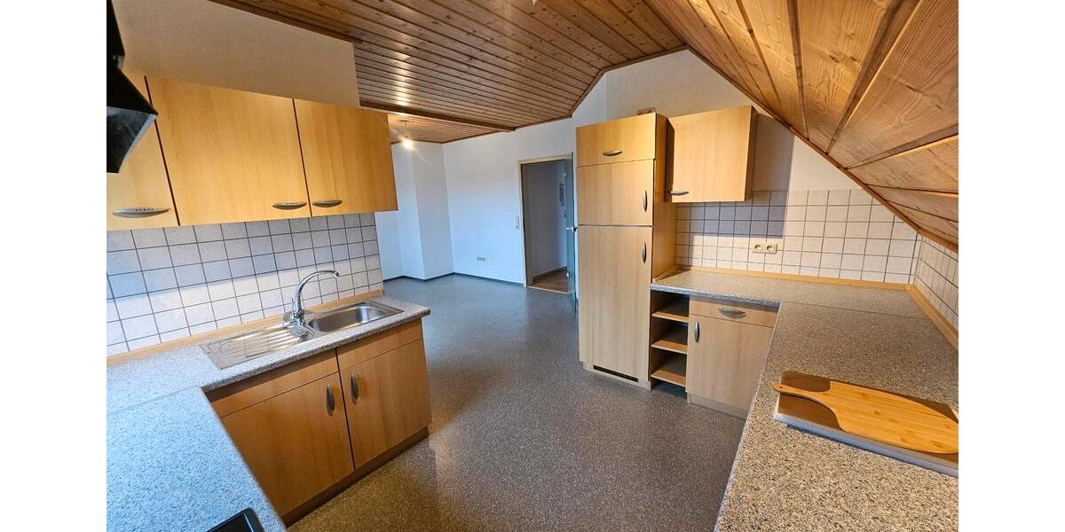 Etagenwohnung Grettstadt - 3.5 Zimmer, 95 m&sup2;, 1.000&euro; | Angebot:26648200
