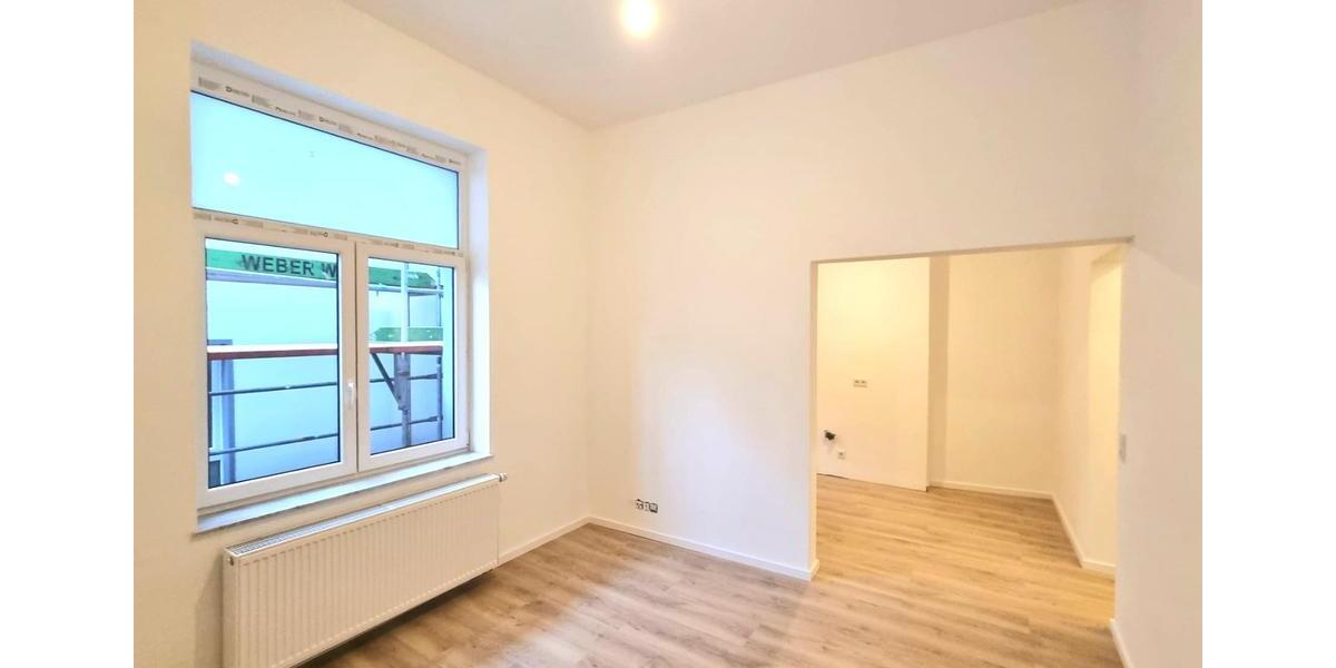 Helle 3-Zimmer-Wohnung mit offener Küche in zentraler Lage 3 zimmer