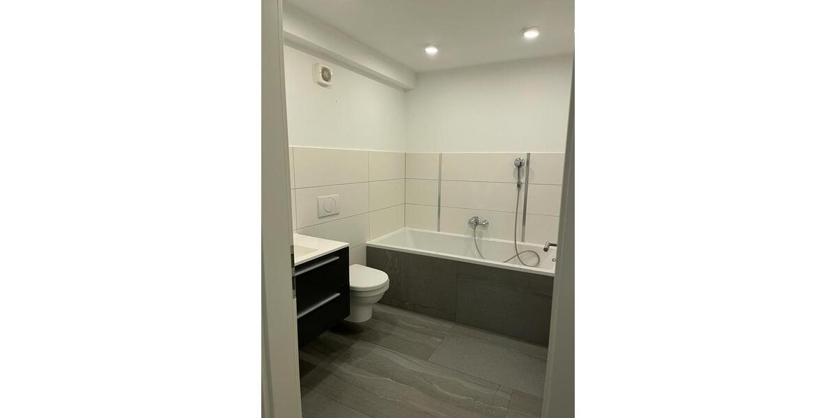 Maisonettenwohnung Magdeburg - 5 Zimmer, 121 m&sup2;, 1.387&euro; | Angebot:26086107