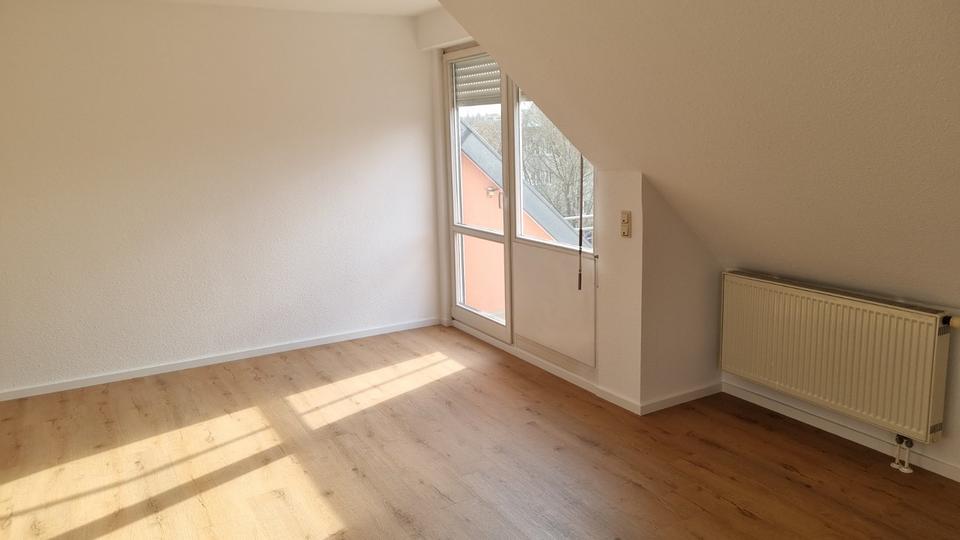 Dachgeschoßwohnung Bad Neustadt an der Saale - 2 Zimmer, 68 m&sup2;, 600&euro; | Angebot:25292374
