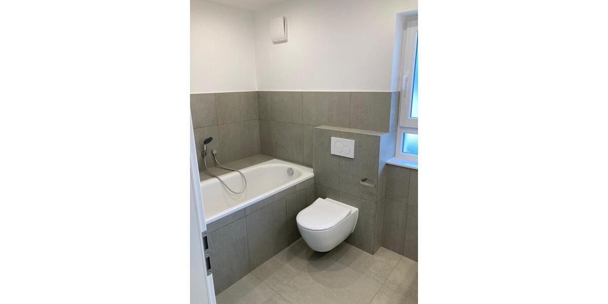 Kernsanierte 7‑Zimmer Maisonette-Wohnung in Spielberg mit Garten 7 zimmer