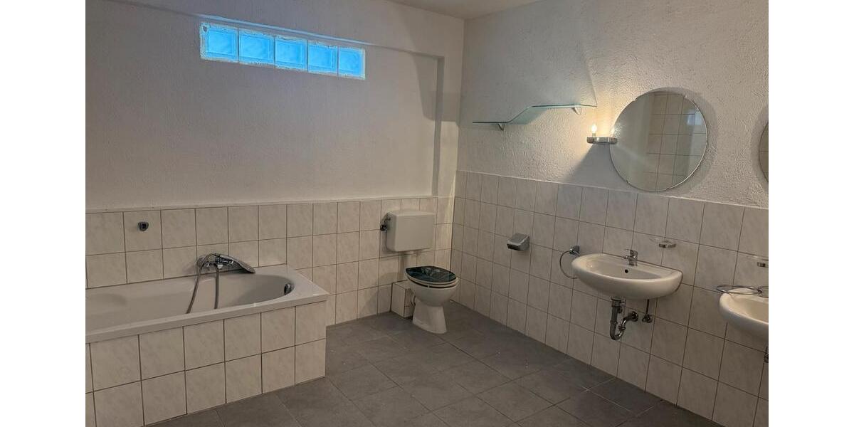 Etagenwohnung Reichelsheim (Wetterau) - 4 Zimmer, 112 m&sup2;, 1.150&euro; | Angebot:25149395