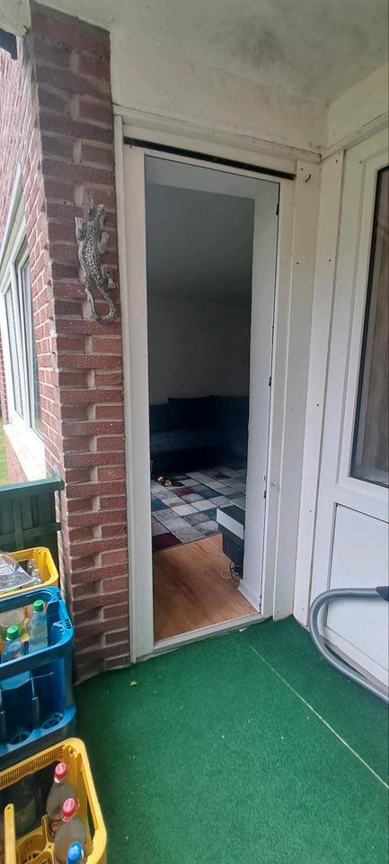 Helgolandstr. 3 Zimmer Wohnung für Berufstätige,kein Arbeitsamt.