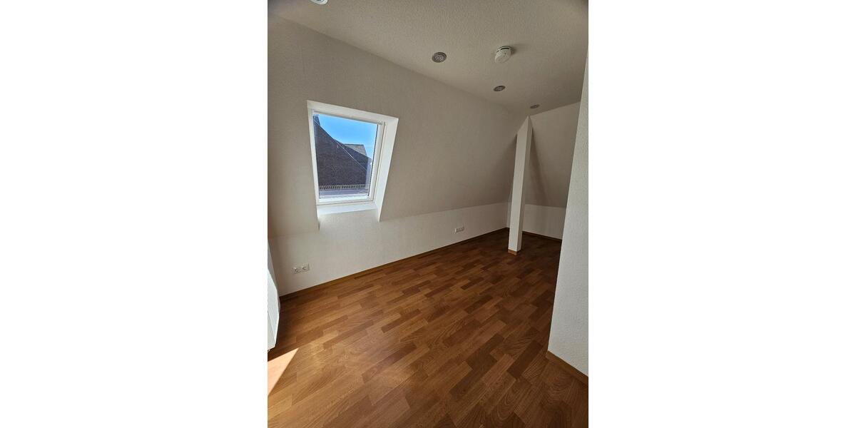Dachgeschoßwohnung Raschau-Markersbach Markersbach - 3 Zimmer, 55 m&sup2;, 356&euro; | Angebot:26620097