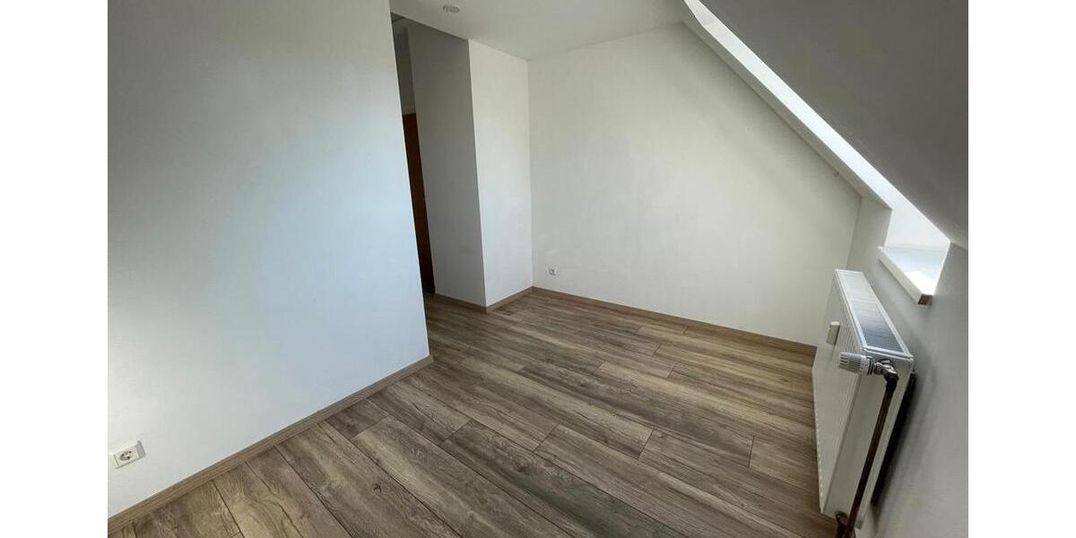 Dachgeschoßwohnung Selsingen - 3 Zimmer, 90 m&sup2;, 900&euro; | Angebot:26459695