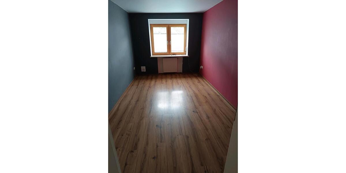 Etagenwohnung Sontheim an der Brenz - 6 Zimmer, 180 m&sup2;, 1.450&euro; | Angebot:26312704