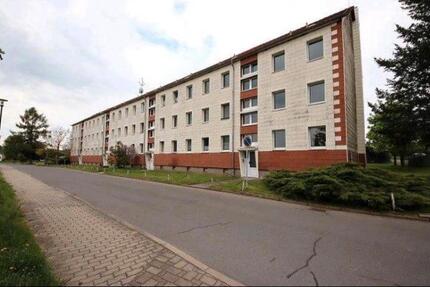 Wohnung Neuzelle - 3 Zimmer, 100 m&sup2;, 900&euro; | Angebot:27633488