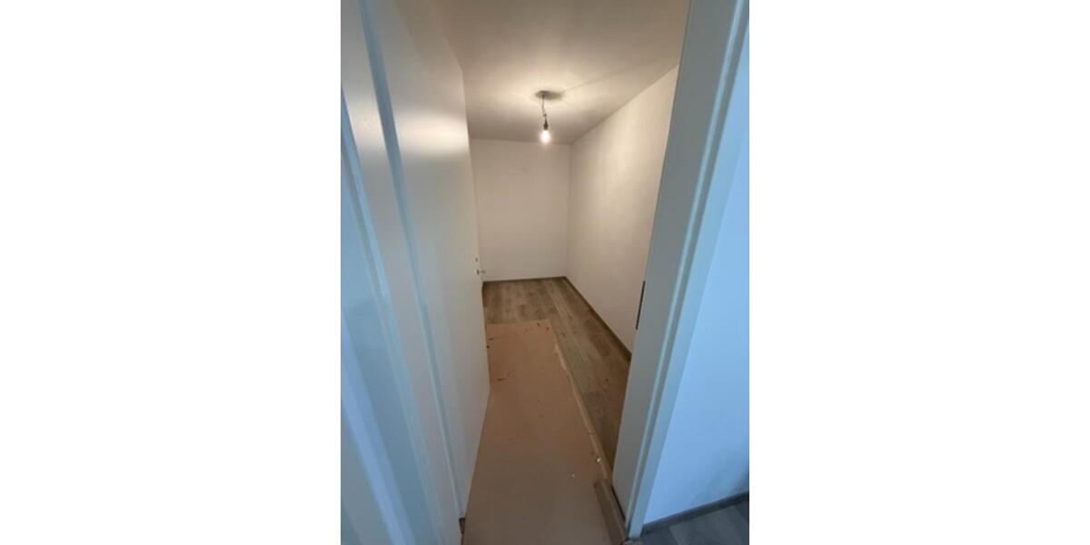 Etagenwohnung Solms - 2 Zimmer, 65 m&sup2;, 700&euro; | Angebot:25947897