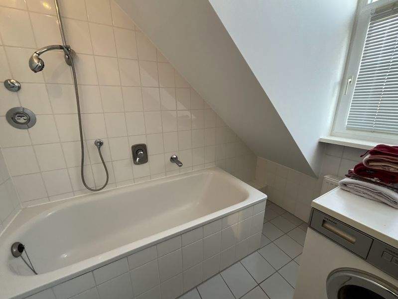 2-Zimmer Dachgeschosswohnung im Magniviertel 2 zimmer