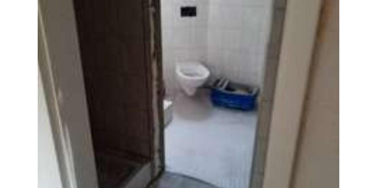 Dachgeschoßwohnung Pirmasens - 2 Zimmer, 48 m&sup2;, 261&euro; | Angebot:24574916