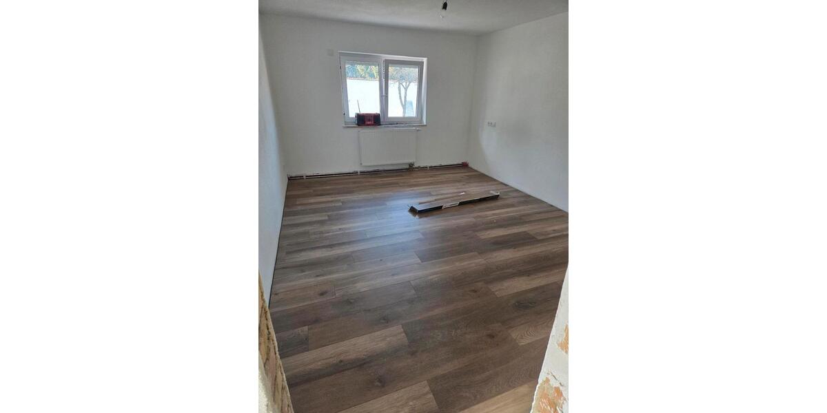 Erdgeschoßwohnung Lachen - 4 Zimmer, 70 m&sup2;, 850&euro; | Angebot:25395611