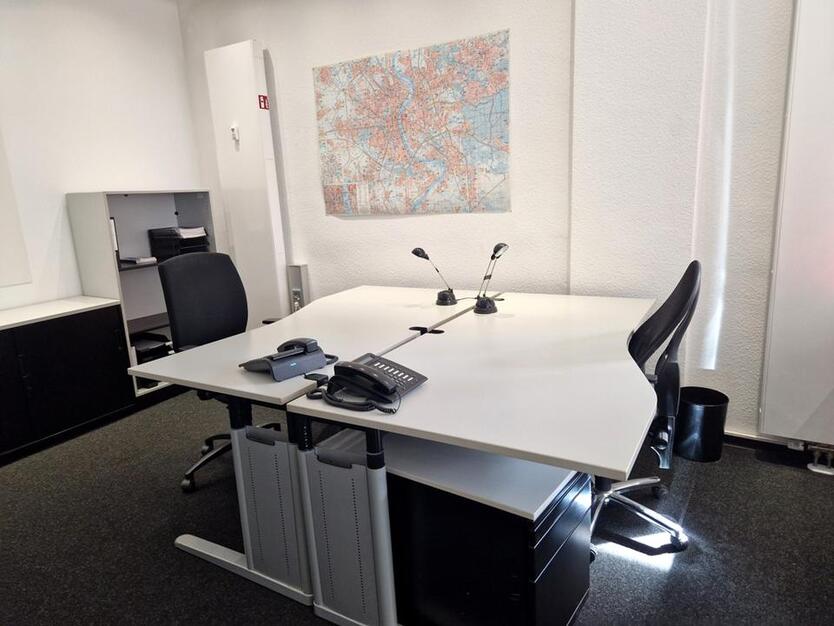 Arbeitsplatz zur Untermiete in Köln-Mülheim. zimmer