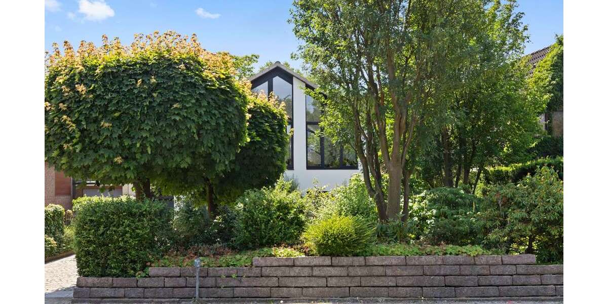 Einfamilienhaus Hamburg Wandsbek - 6 Zimmer, 200 m&sup2;, 3.800&euro; | Angebot:27098571