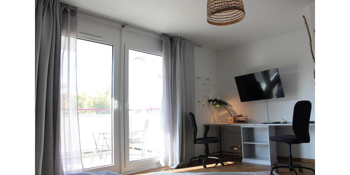 1 Zimmer Wohnung mit EBK und Balkon in Ludwigshafen-Süd 1 zimmer