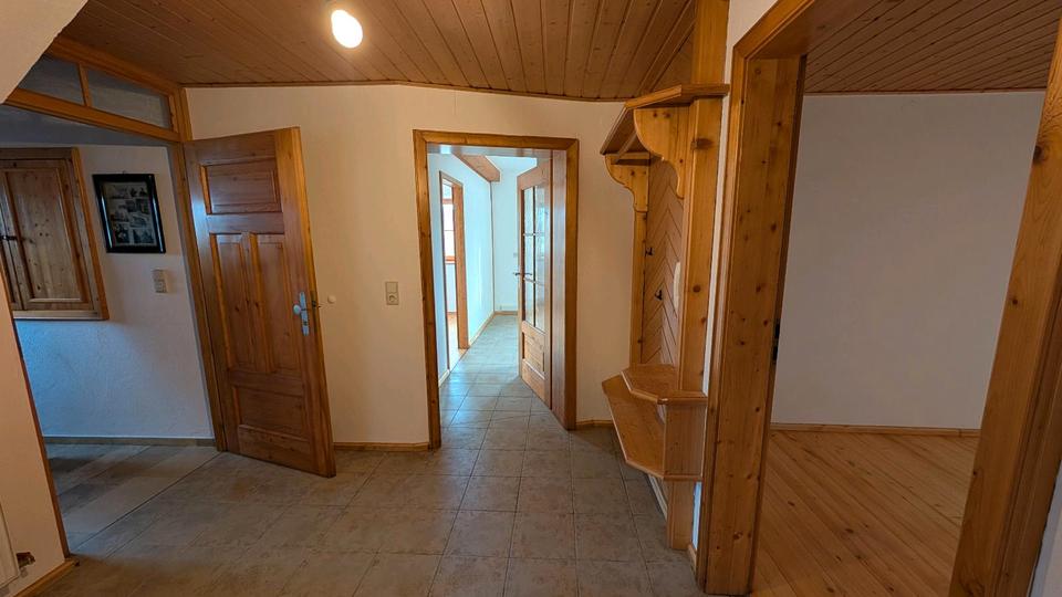 Erdgeschoßwohnung Feuchtwangen - 3 Zimmer, 80 m&sup2;, 750&euro; | Angebot:26548471