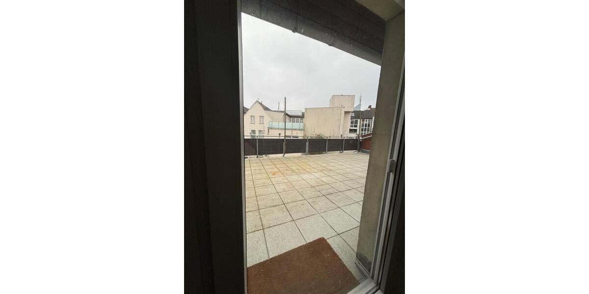 Dachgeschoßwohnung Osnabrück - 3 Zimmer, 100 m&sup2;, 1.100&euro; | Angebot:26660329