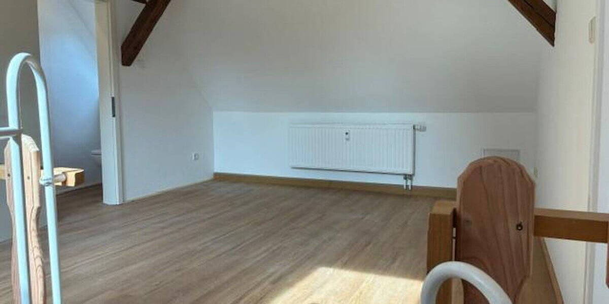 Etagenwohnung Seesen Kirchberg - 4 Zimmer, 129 m&sup2;, 895&euro; | Angebot:26344022