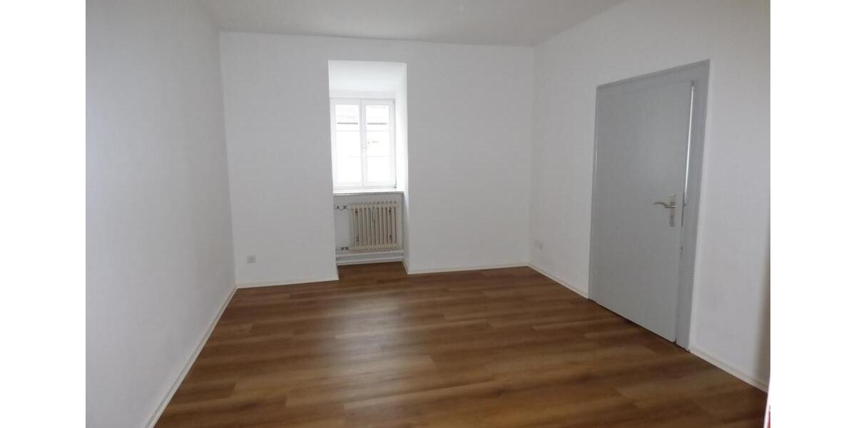 Etagenwohnung Babenhausen - 3 Zimmer, 94 m&sup2;, 920&euro; | Angebot:25364683