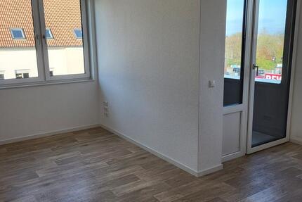 Fehrbelliner Straße 2, 3.Obergeschoss, 1. Mieteinheit links 2 zimmer