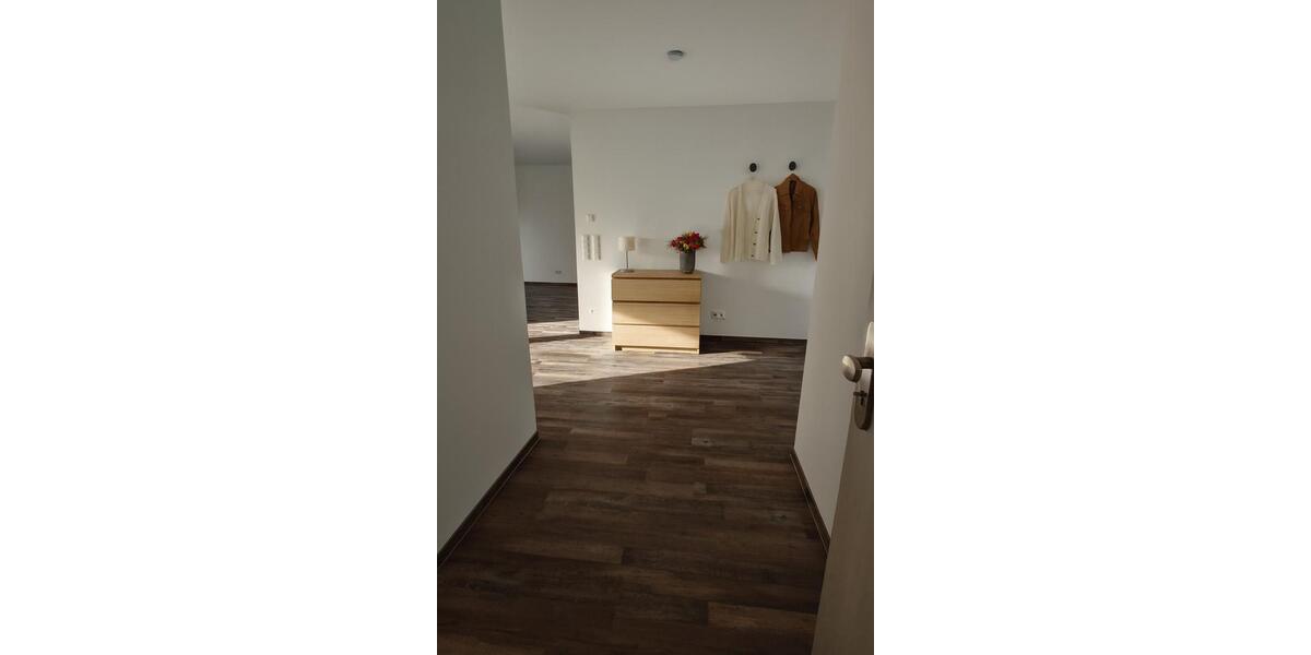 Erdgeschoßwohnung Meißen - 3.5 Zimmer, 105 m&sup2;, 1.050&euro; | Angebot:24491586