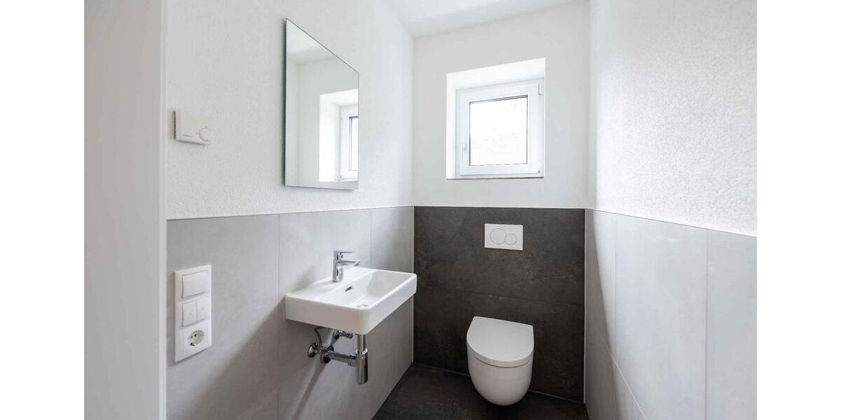 Dachgeschoßwohnung Oberndorf am Neckar - 3 Zimmer, 97 m&sup2;, 1.100&euro; | Angebot:24678669