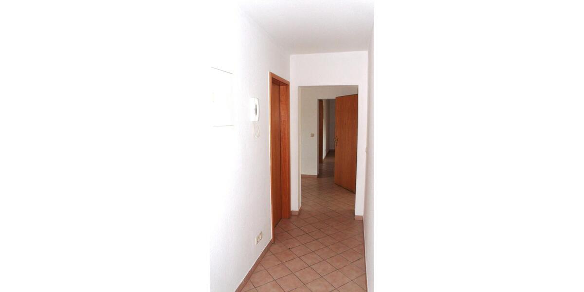 Dachgeschoßwohnung Lewitzrand - 4 Zimmer, 120 m&sup2;, 580&euro; | Angebot:25418996