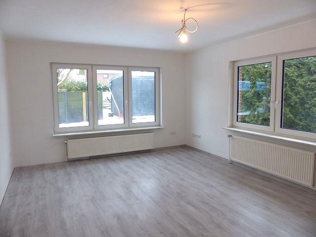 Erdgeschoßwohnung Weener - 2 Zimmer, 83 m&sup2;, 695&euro; | Angebot:24749636