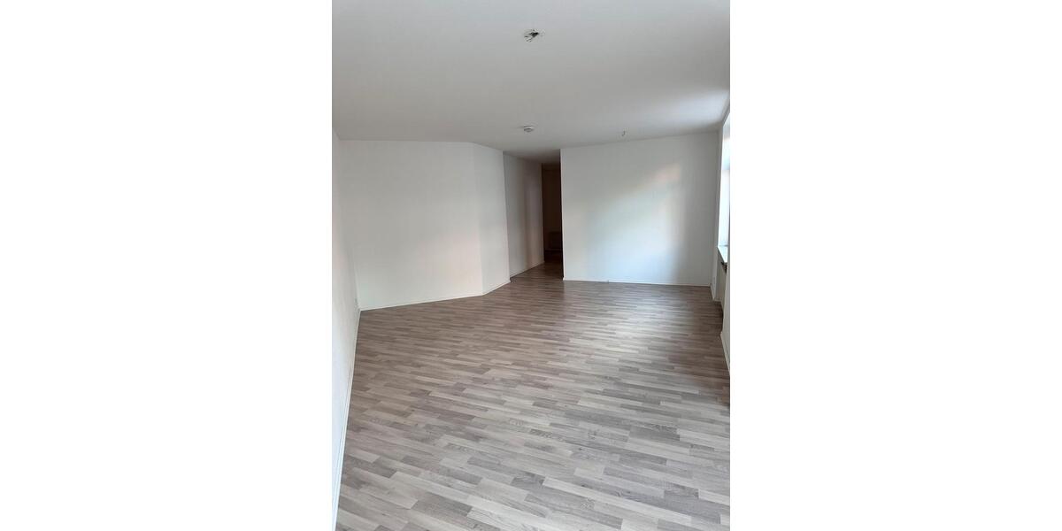 Etagenwohnung Ludwigshafen am Rhein Ludwigshafen-Hemshof - 2 Zimmer, 60 m&sup2;, 575&euro; | Angebot:26660699