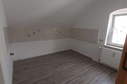 Wohnung zum Mieten in Oelsnitz 258,86 € 60.2 m²