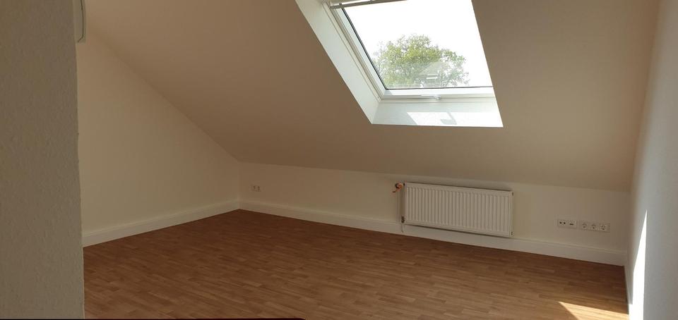 Dachgeschoßwohnung Gütersloh Avenwedde - 2 Zimmer, 37 m&sup2;, 365&euro; | Angebot:24976613