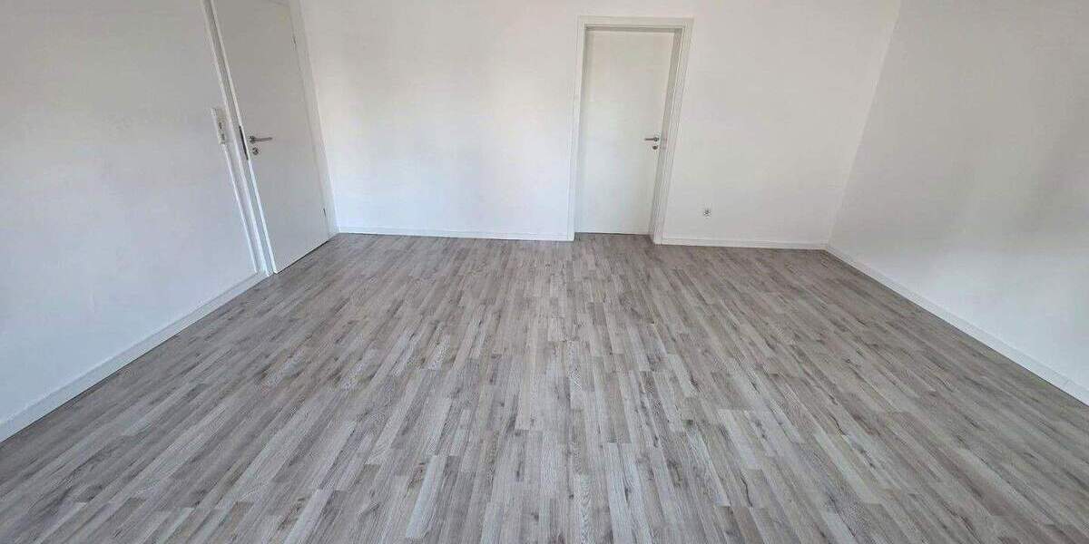 Etagenwohnung Pforzheim Nordstadt - 2 Zimmer, 67 m&sup2;, 730&euro; | Angebot:25051120