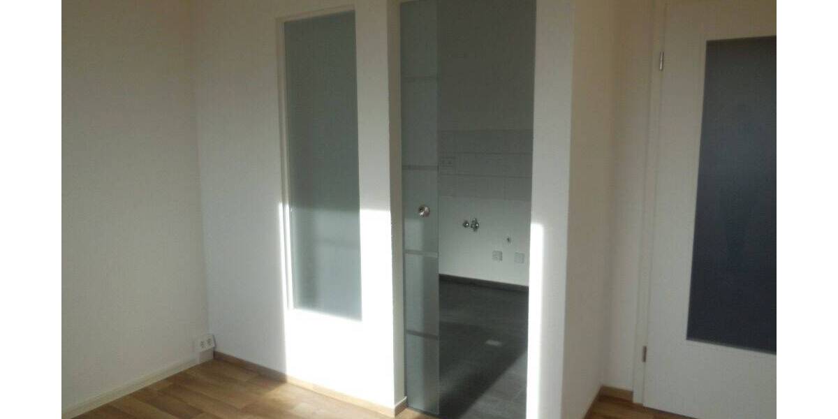 Etagenwohnung Dessau-Roßlau Süd - 3 Zimmer, 57 m&sup2;, 337&euro; | Angebot:26141003
