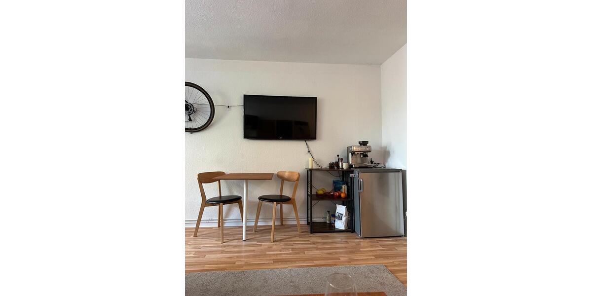 Etagenwohnung Rostock - 1 Zimmer, 28 m&sup2;, 200&euro; | Angebot:26656305