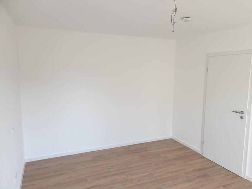*** moderne 2-Zimmer-Etagenwohnung mit Balkon *** top Lage