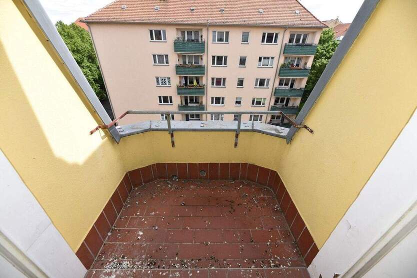 Johannstadt: Schöne 4 Raum-Whg mit Holzdielung, seitlicher Elbblick A31 4.OG re E9 4 zimmer