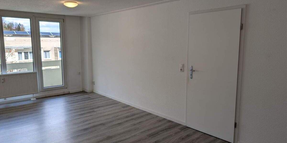 Etagenwohnung Jena Lichtenhain - 2 Zimmer, 48 m&sup2;, 600&euro; | Angebot:25777821