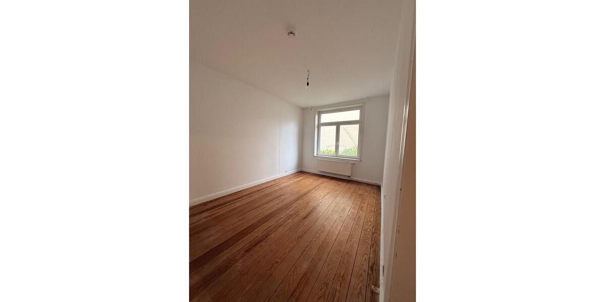 Hochparterre Lübeck Sankt Jürgen - 3 Zimmer, 80 m&sup2;, 1.500&euro; | Angebot:26561856