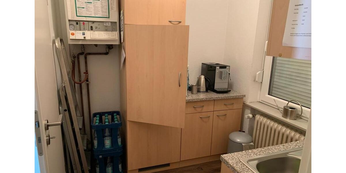 Gewerbe-Bürogebäude zimmer