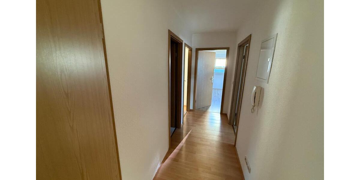 Etagenwohnung Reichenbach im Vogtland - 4 Zimmer, 103 m&sup2;, 539&euro; | Angebot:24522431