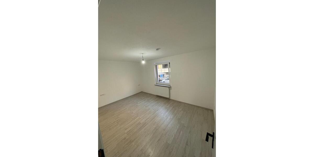 Erdgeschoßwohnung Tuttlingen - 3 Zimmer, 60 m&sup2;, 900&euro; | Angebot:25649136