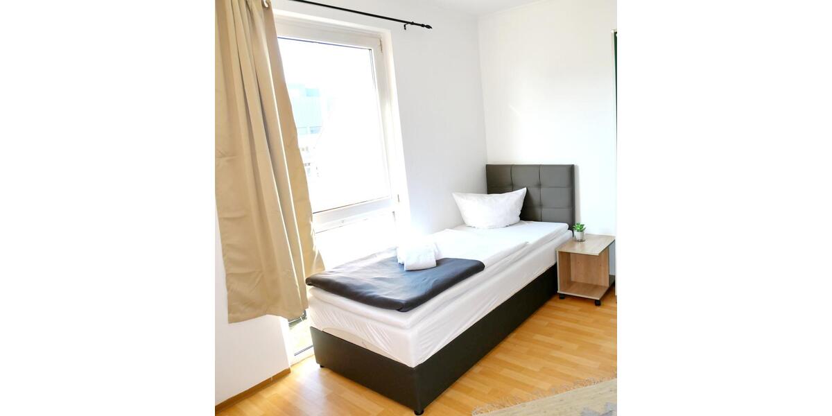 Wohnen auf Zeit Schwandorf - 3 Zimmer, 60 m&sup2;, 84&euro; | Angebot:18415461