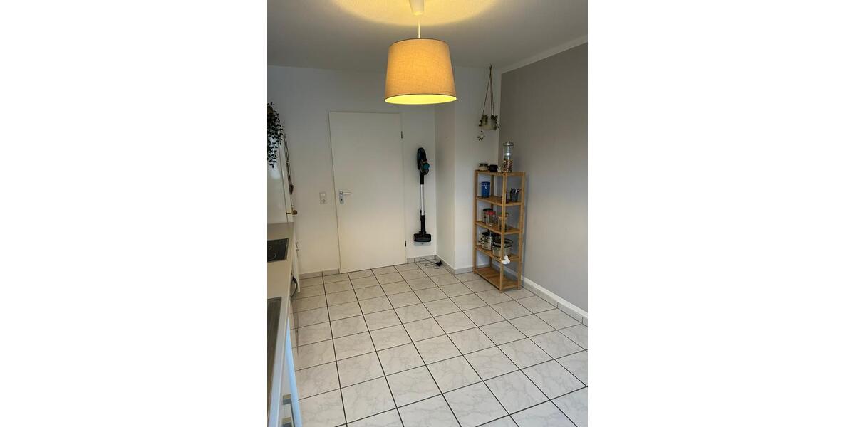 Etagenwohnung Idstein - 3 Zimmer, 93 m&sup2;, 770&euro; | Angebot:26461831