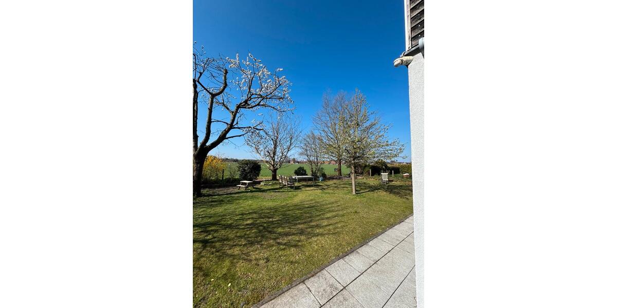 Einfamilienhaus Kleinmachnow - 9 Zimmer, 161 m&sup2;, 2.850&euro; | Angebot:26310666