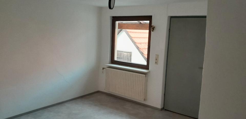 Etagenwohnung Steinheim am Albuch - 6 Zimmer, 130 m&sup2;, 1.200&euro; | Angebot:26232757