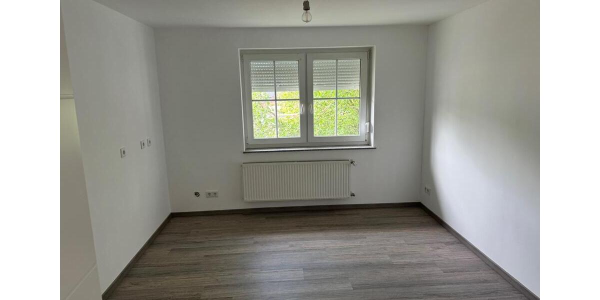 Erdgeschoßwohnung Ennepetal - 3 Zimmer, 110 m&sup2;, 840&euro; | Angebot:26636772