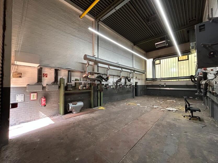 Gewerbefläche Halle Lagerhalle Stellplatz Werkstatt